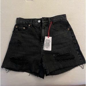 Black jean high wasted shorta